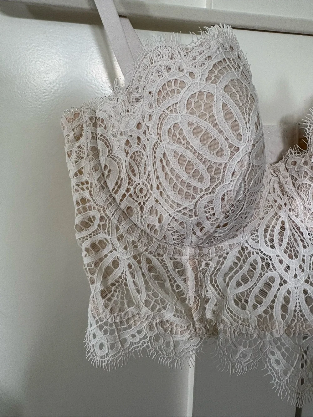 Victoria's Secret Lace Longline Bralette in Cream 34D - Picture 5 of 9